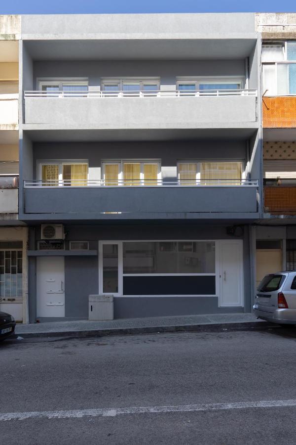 ヴィラ・ノヴァ・デ・ガイアSweet Sunny Flat W/ Balcony - Gaiaアパートメント エクステリア 写真